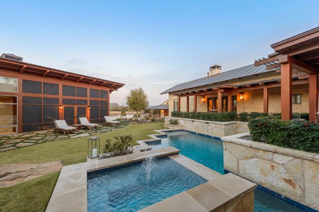 Dallas Home Listings with a Pool