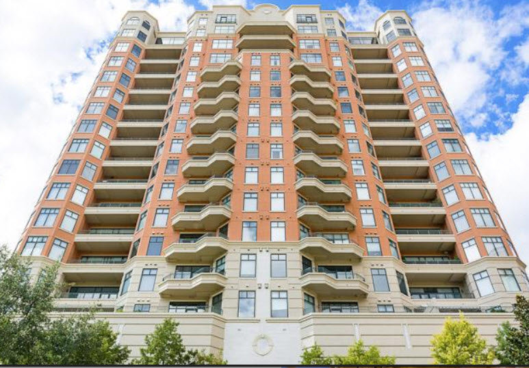 Downtown Dallas Highrise Condos For Sale & Apartments For Rent