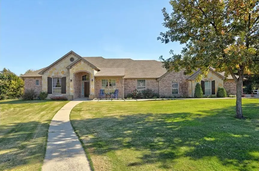 Luxury Little Elm , TX Home For Sale in Bay Ridge Estates