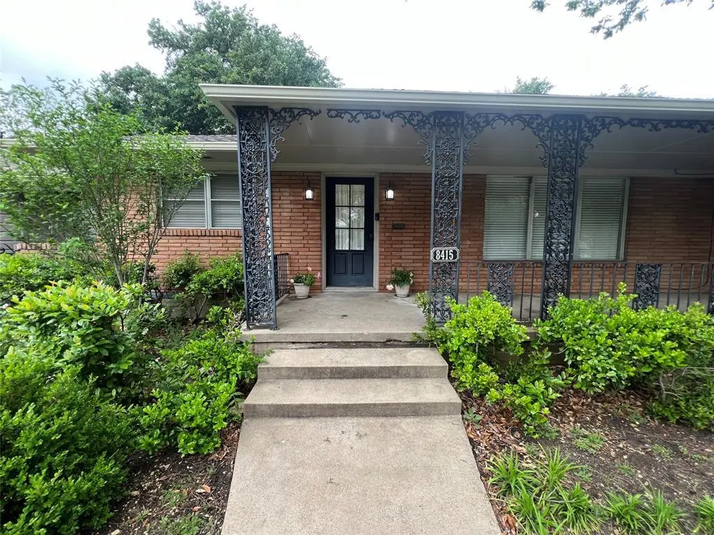 JUST LISTED Luxury Univeristy Park Home in Highland Park ISD at 8415