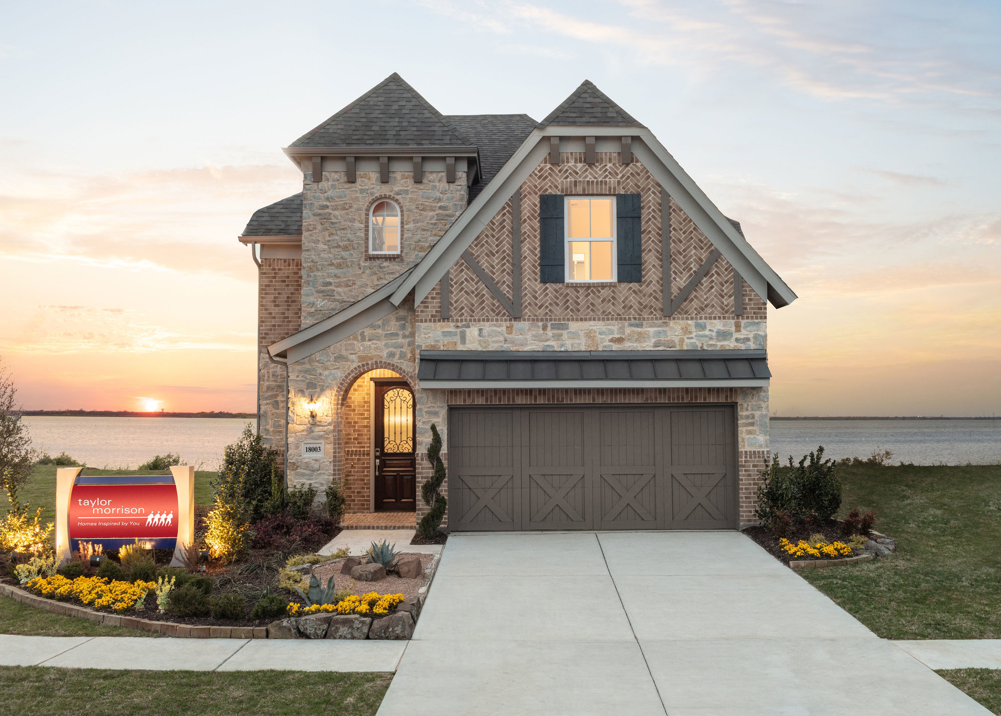 New Construction Waterfront Builder Homes For Sale in Dallas Fort Worth, TX