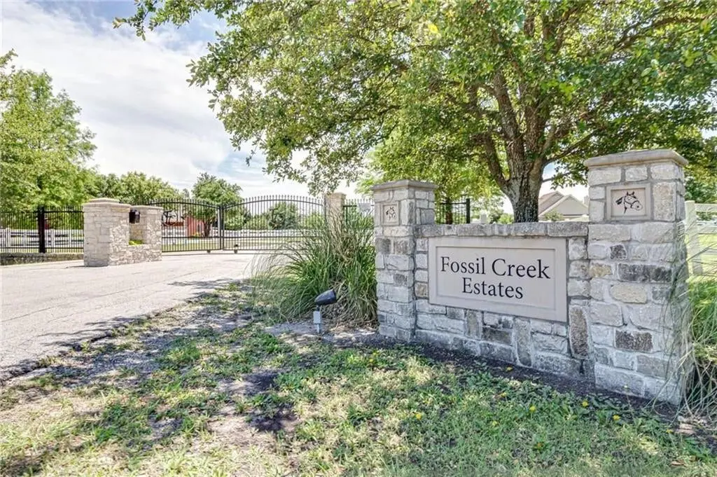 Fossil Creek Estates Luxury Gated Home Community in Fort Worth, TX