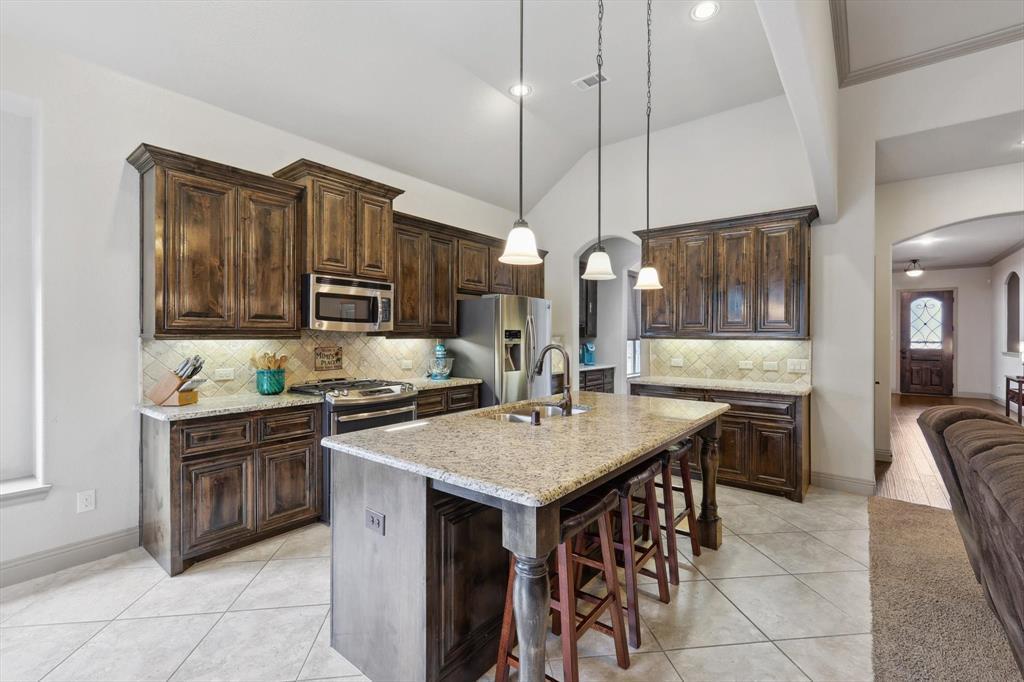 1904 Sapphire Denton, TX in Forest Meadow